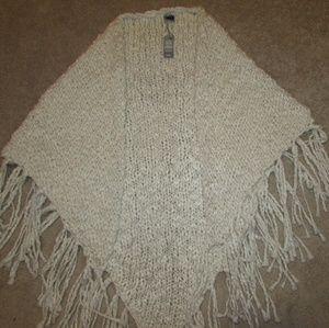 Aerie hand knitted shrug/shawl